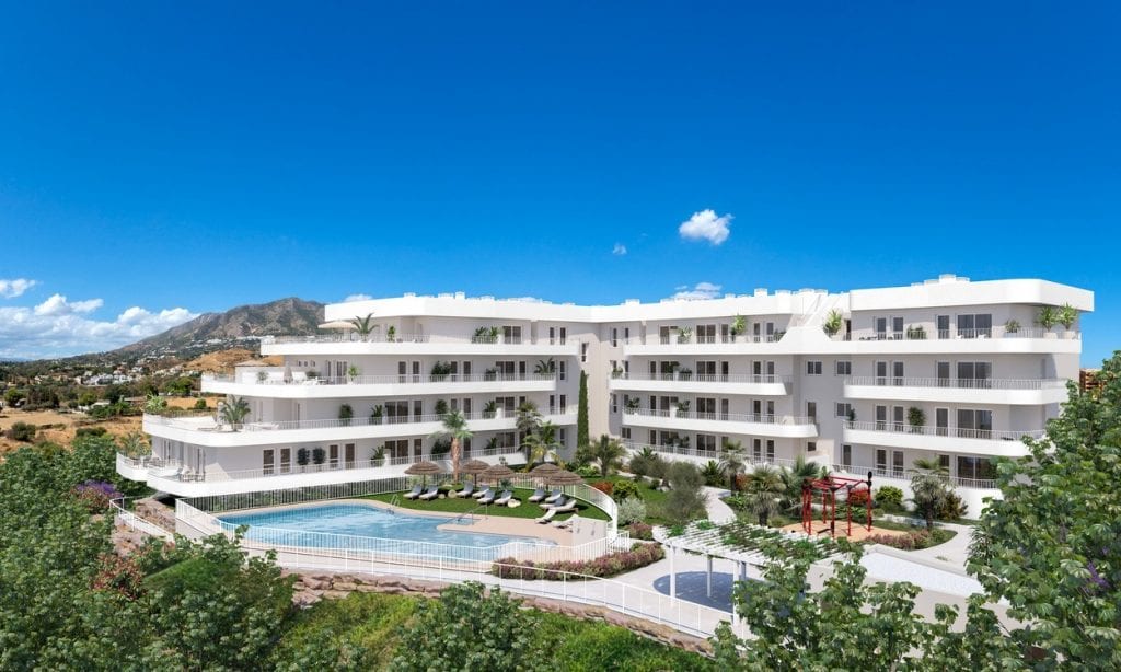 Residencial de obra nueva con piscina y vistas a la sierra, imagen orientativa